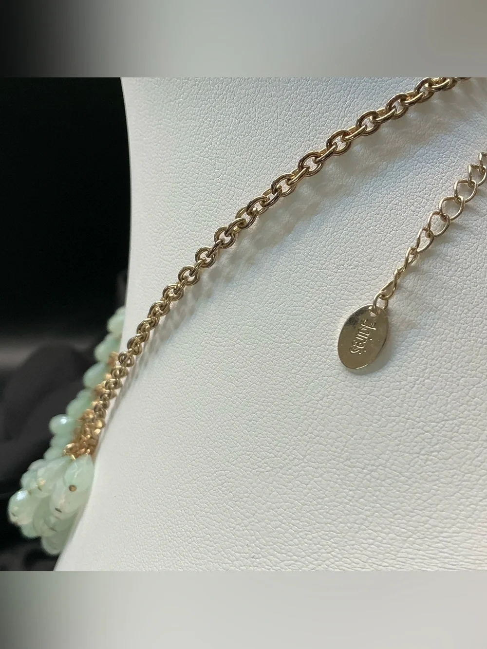 CLAIRE’S CHUNKY GOLD TONE NECKLACE WITH MINT GREEN BEAD CLUSTERS
